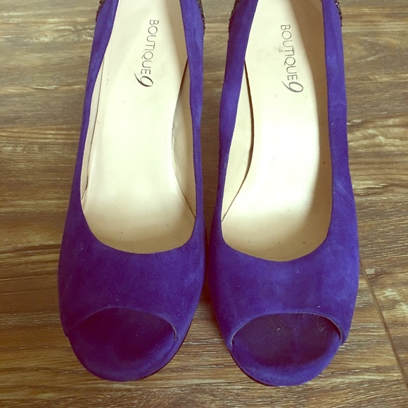 GUC Boutique 9 Pumps - Picture 2 of 2